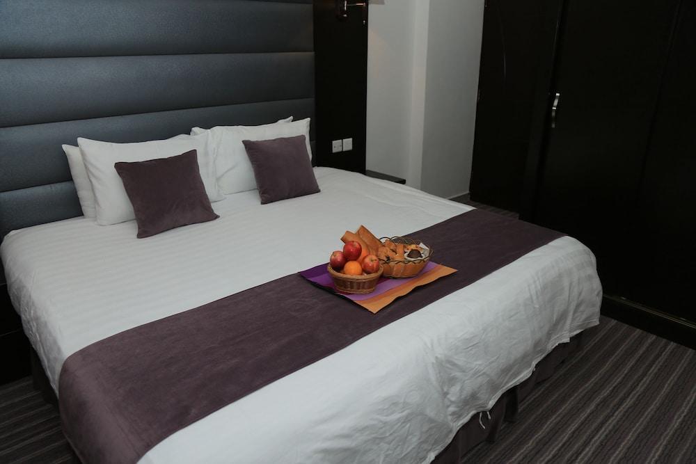 Al Dyafa Hotel Suites Salalah Exterior photo