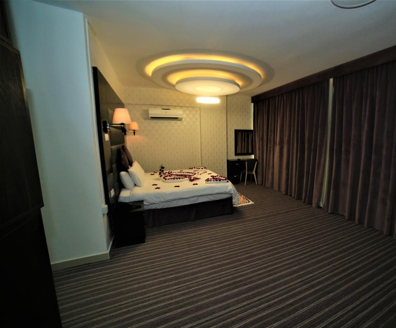 Al Dyafa Hotel Suites Salalah Exterior photo